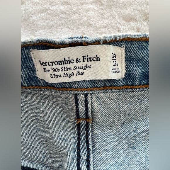 NWT: Abercrombie & Fitch The 90's Slim Straight Ultra High Rise Jeans Size 34 - Picture 8 of 11